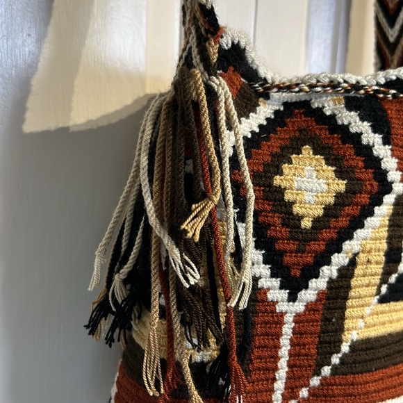 Kashi Wayuu Woven Handmade Handbag - Picture 7 of 8